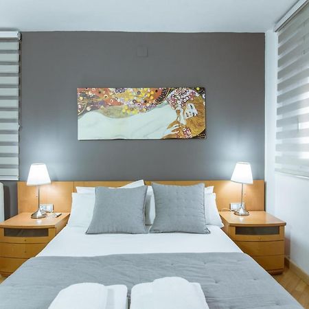 Two Bedroom Townhouse Within 10Min Walk From Beach Барселона Екстер'єр фото
