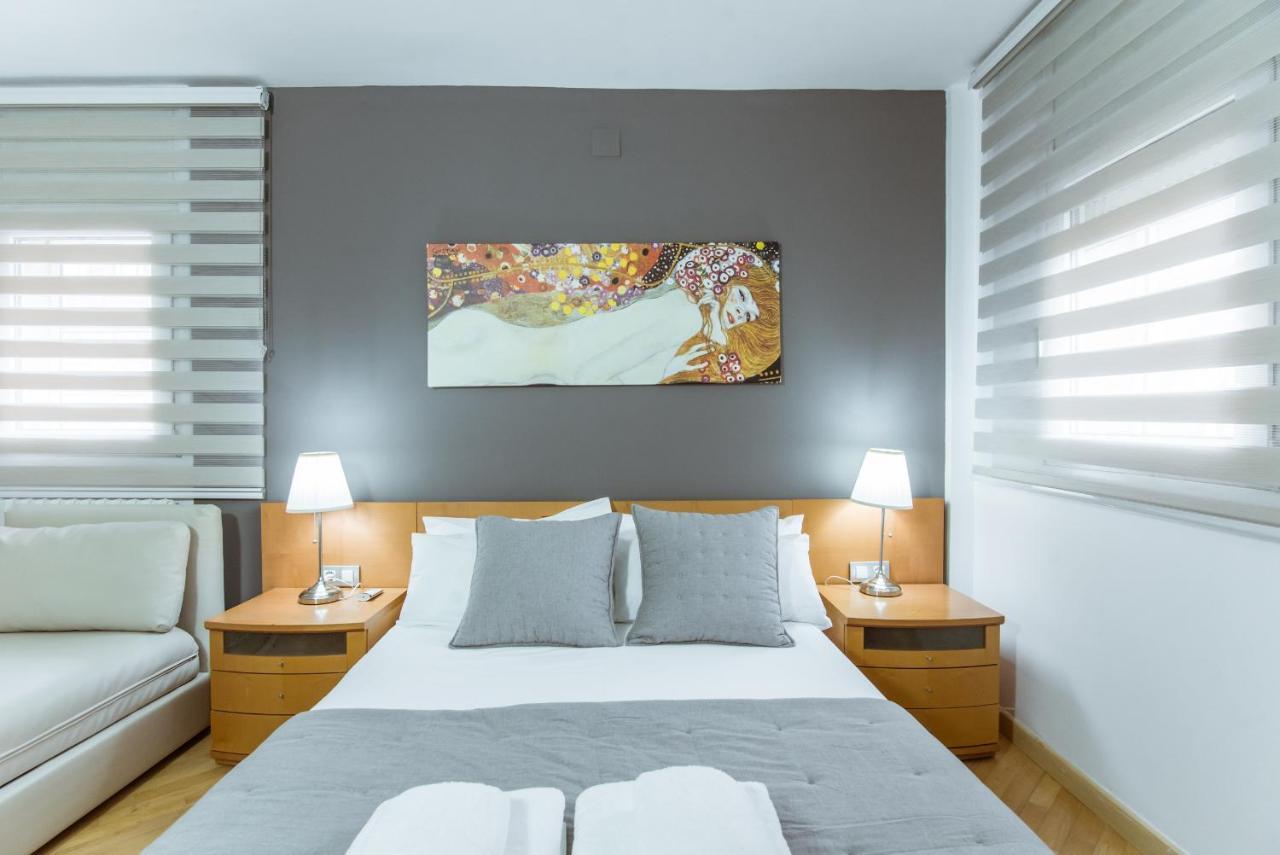 Two Bedroom Townhouse Within 10Min Walk From Beach Барселона Екстер'єр фото