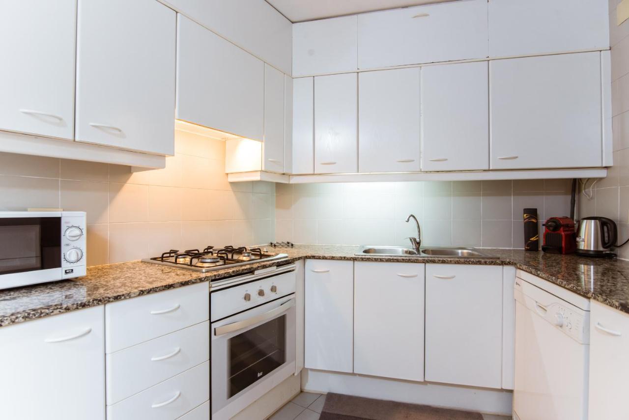 Two Bedroom Townhouse Within 10Min Walk From Beach Барселона Екстер'єр фото